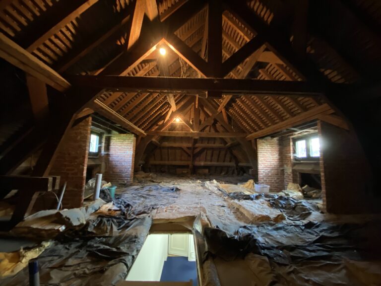 Dak voor isolatiewerken