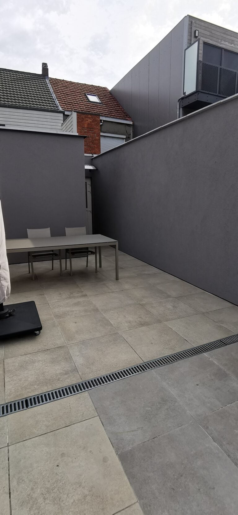 Tuinmuren met siliconenharspleister